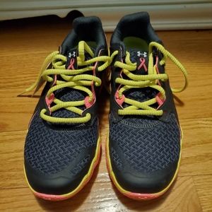 WOMEN UNDERARMOUR 4DFOAM SNEAKER SZ 7 PINK RIBBON